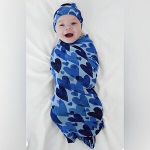 Little Sleepies Hearts & Crafts Swaddle